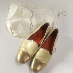 Bettye Mueller gold toe patent leather loafers